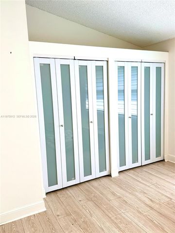 2533 NE 15th St, Pompano Beach, FL 33062