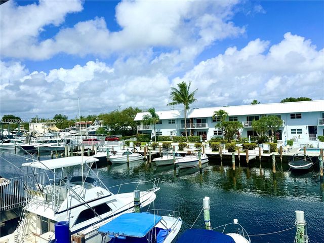 2533 NE 15th St, Pompano Beach, FL 33062