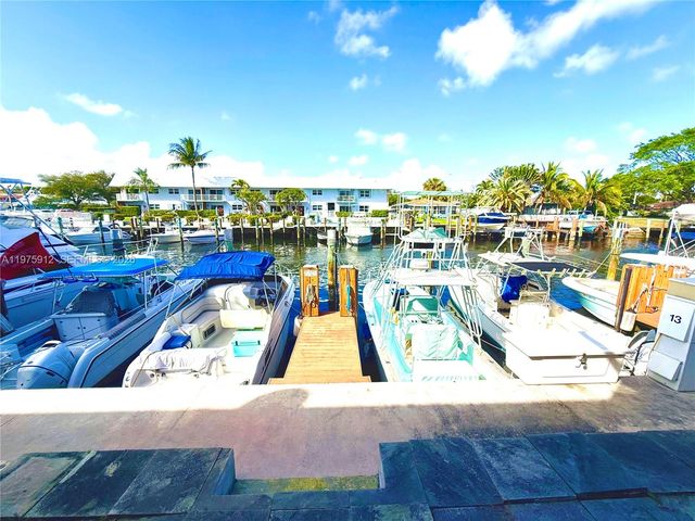 2533 NE 15th St, Pompano Beach, FL 33062