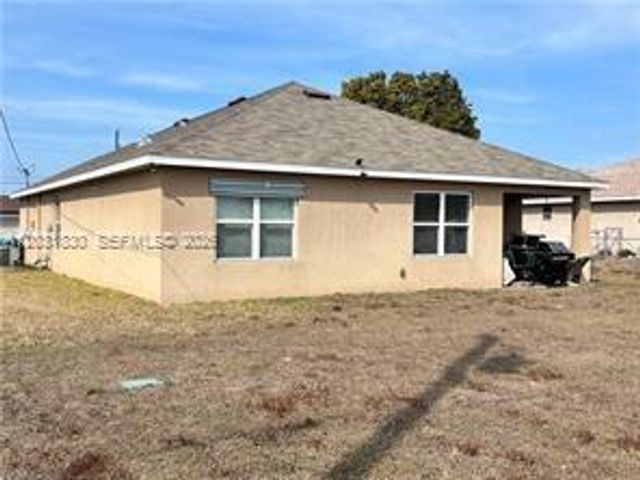 3815 SW 11th Pl, Cape Coral, FL 33914