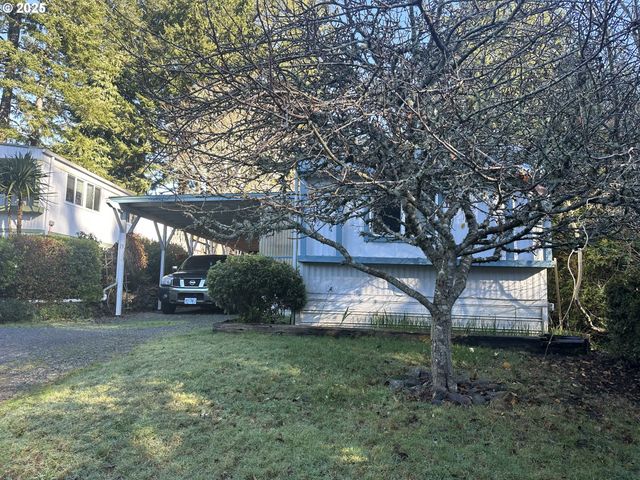 98825 PLEASANT HILL Dr 15, Brookings, OR 97415