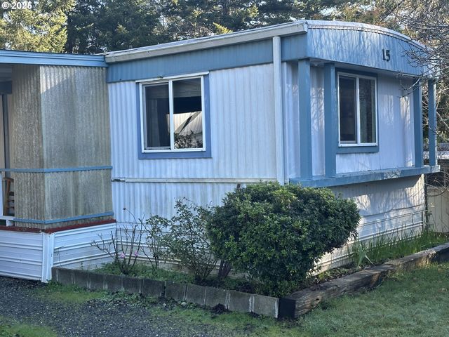 98825 PLEASANT HILL Dr 15, Brookings, OR 97415