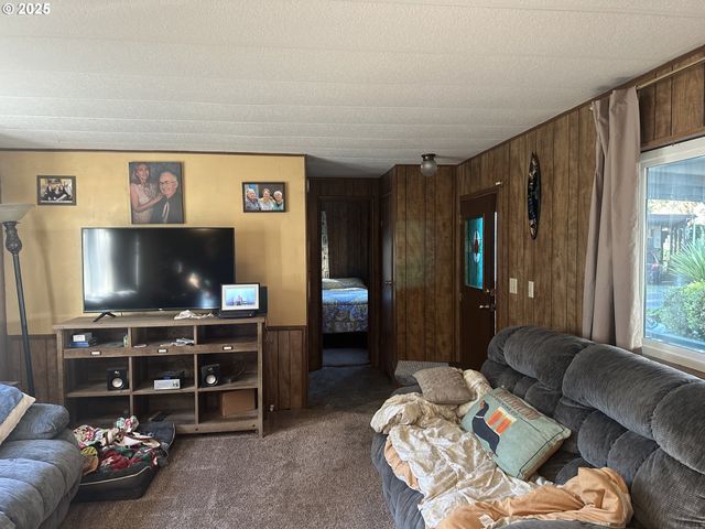 98825 PLEASANT HILL Dr 15, Brookings, OR 97415