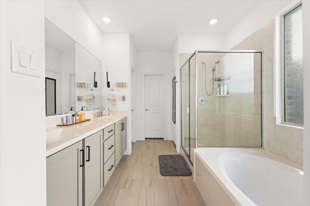 2026 Hollowcreek Trail, Lewisville, TX 75010