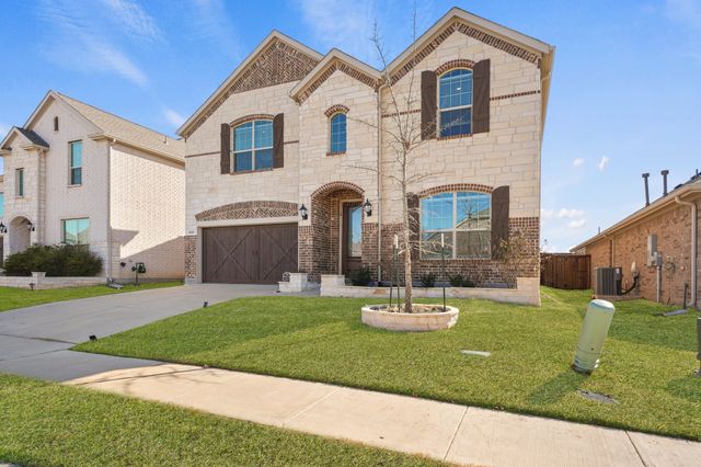 2026 Hollowcreek Trail, Lewisville, TX 75010