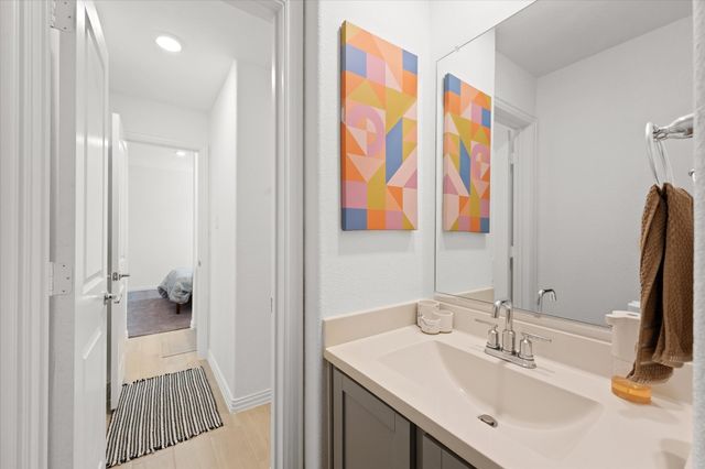 2026 Hollowcreek Trail, Lewisville, TX 75010