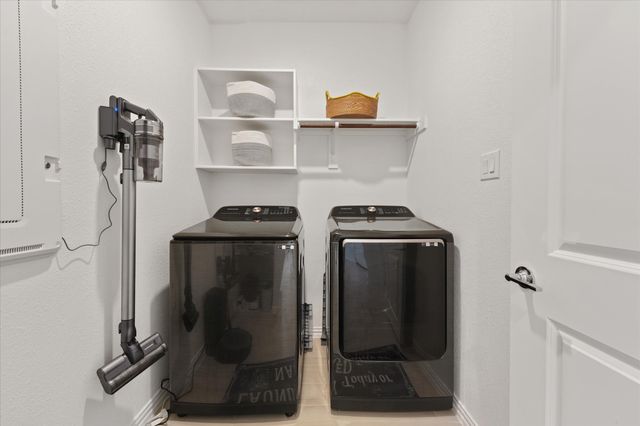 2026 Hollowcreek Trail, Lewisville, TX 75010