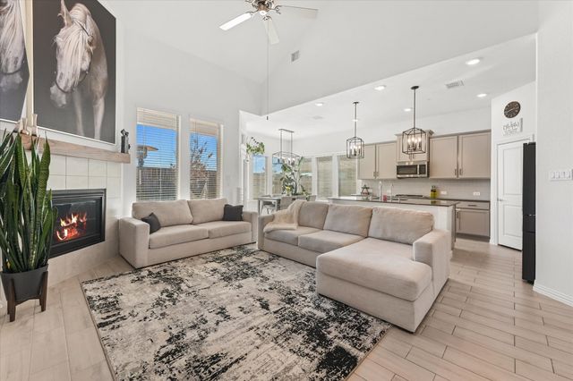 2026 Hollowcreek Trail, Lewisville, TX 75010