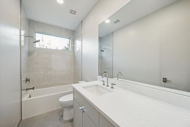 2129 Quenby Street, Houston, TX 77005