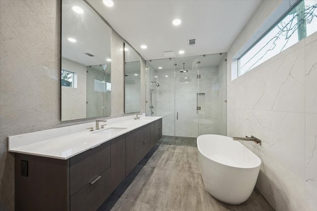 2129 Quenby Street, Houston, TX 77005