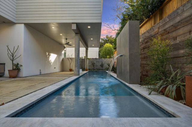 2129 Quenby Street, Houston, TX 77005