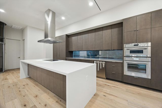 2129 Quenby Street, Houston, TX 77005