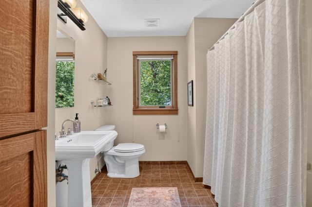 4015 Oakland Street, Saint Bonifacius, MN 55375