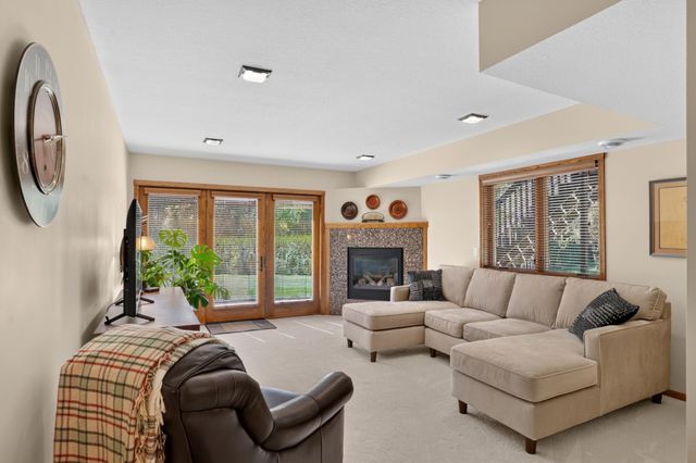 4015 Oakland Street, Saint Bonifacius, MN 55375
