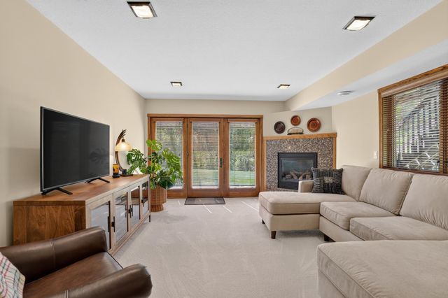 4015 Oakland Street, Saint Bonifacius, MN 55375