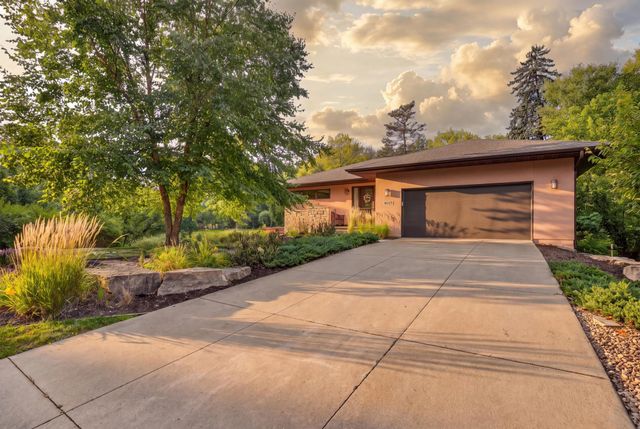 4015 Oakland Street, Saint Bonifacius, MN 55375