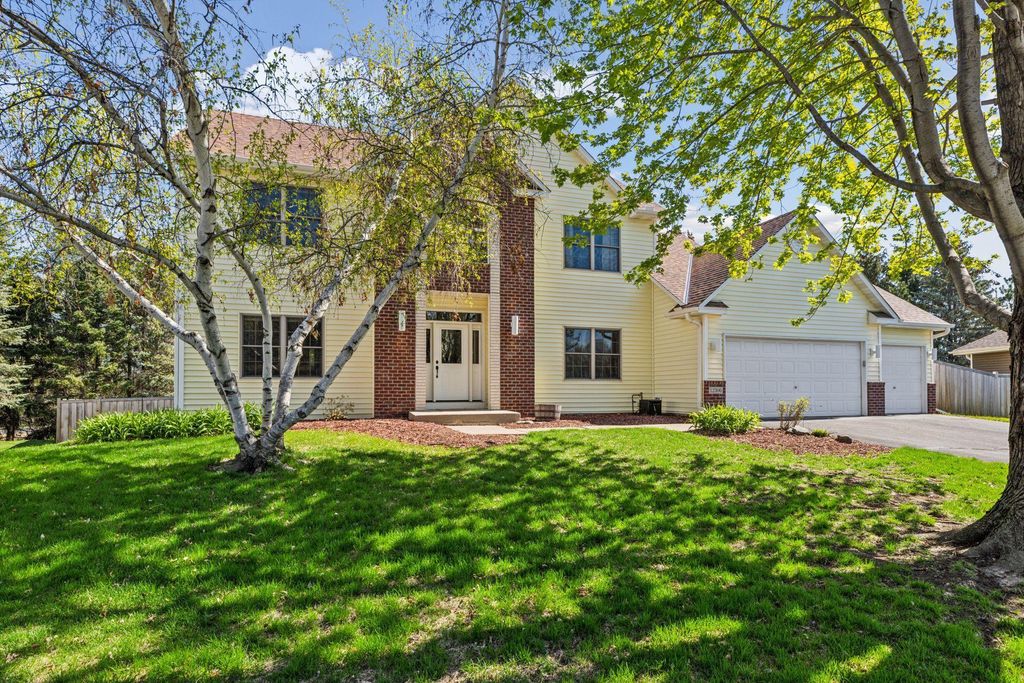 12300 Marquess Way N, Lake Elmo, MN 55042