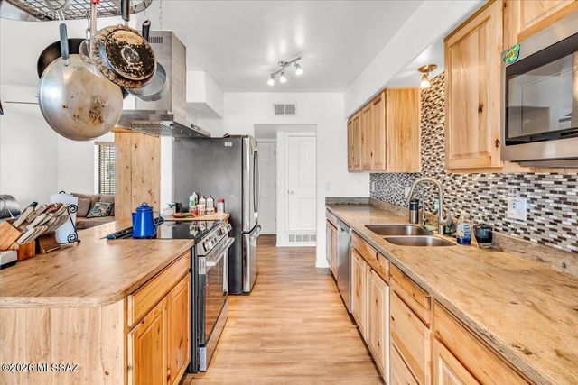 7141 E Tamara Drive, Tucson, AZ 85730