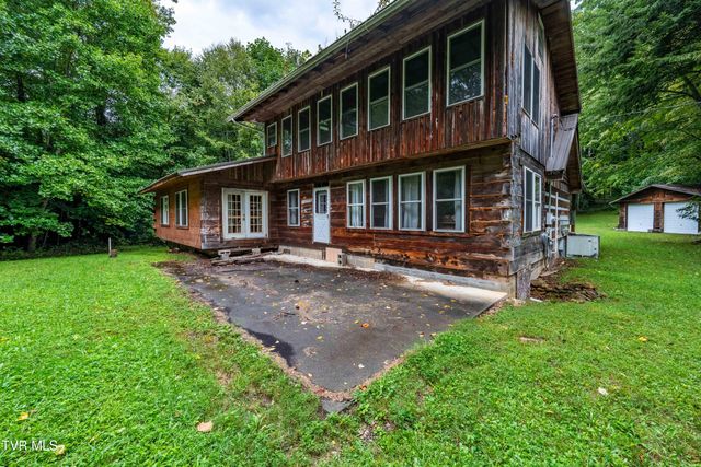 141 Barry Blevins Lane, Shady Valley, TN 37688