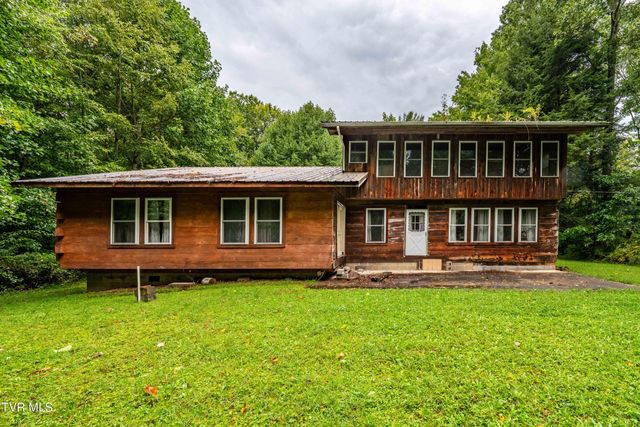 141 Barry Blevins Lane, Shady Valley, TN 37688