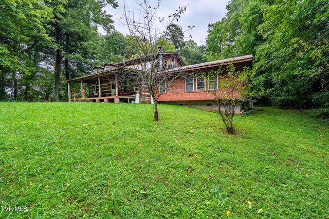141 Barry Blevins Lane, Shady Valley, TN 37688