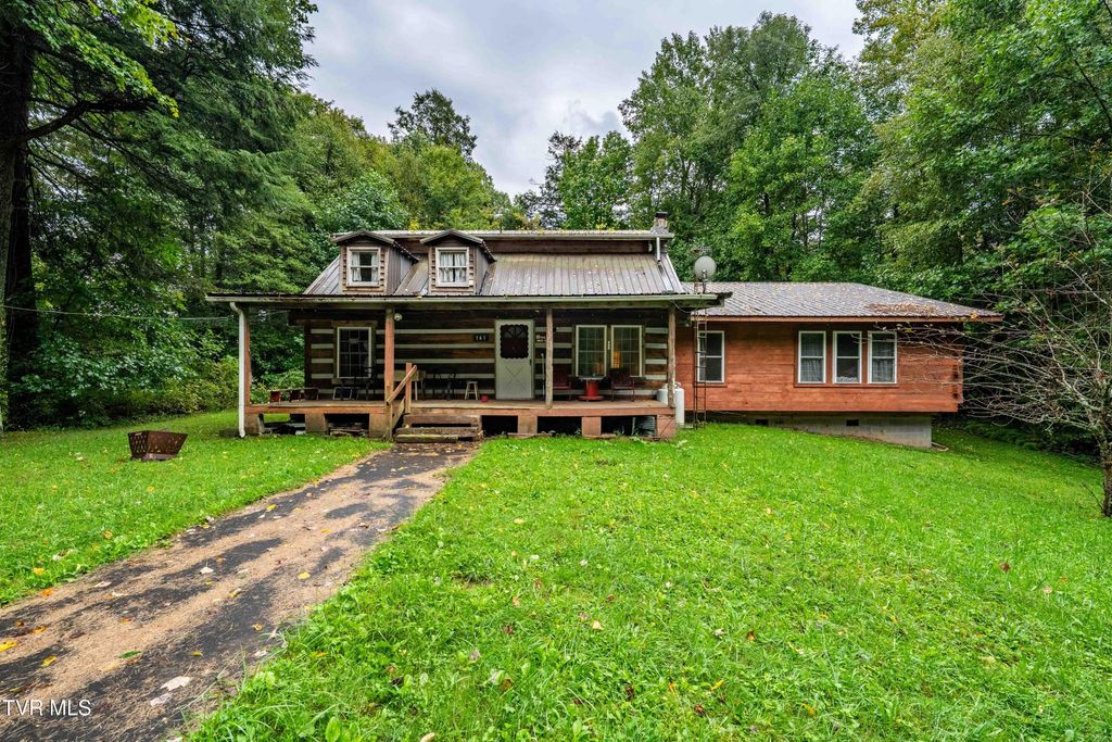 141 Barry Blevins Lane, Shady Valley, TN 37688