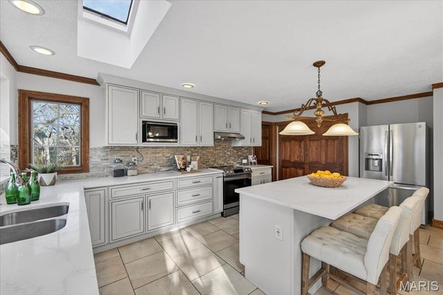 11068 Graeser Lane, St Louis, MO 63141