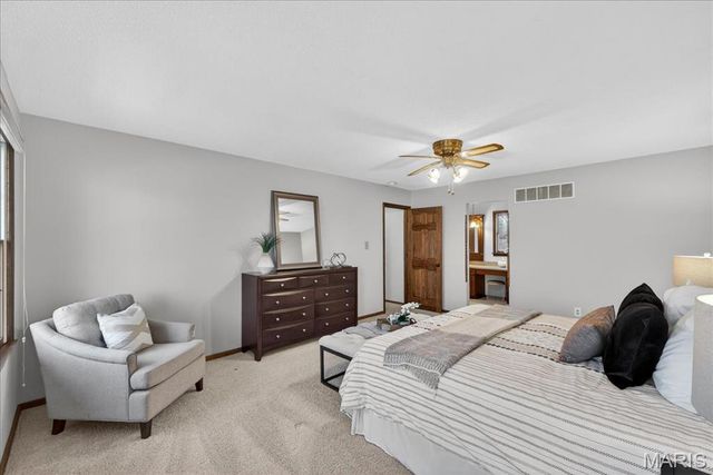 11068 Graeser Lane, St Louis, MO 63141