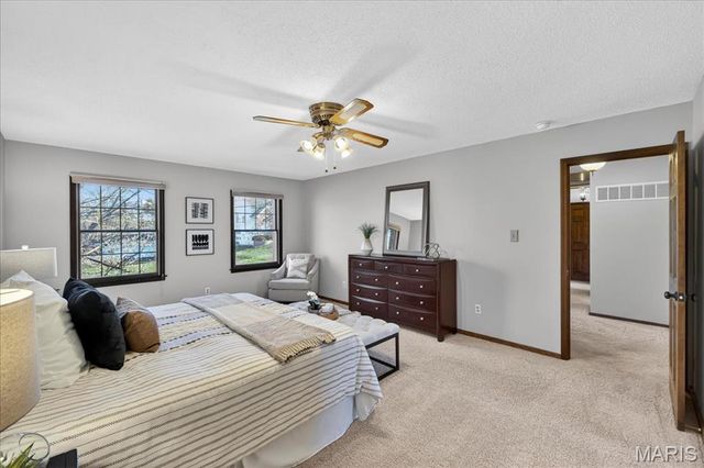 11068 Graeser Lane, St Louis, MO 63141