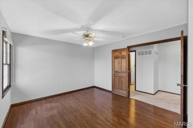 11068 Graeser Lane, St Louis, MO 63141