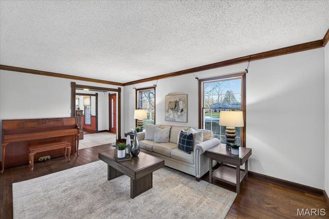 11068 Graeser Lane, St Louis, MO 63141