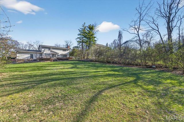 11068 Graeser Lane, St Louis, MO 63141