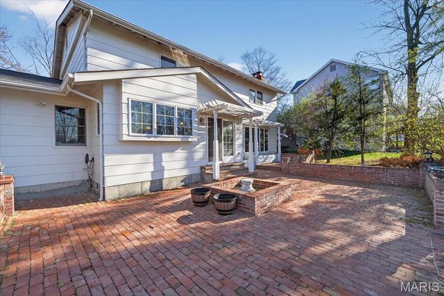 11068 Graeser Lane, St Louis, MO 63141