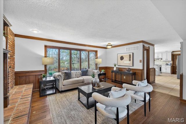 11068 Graeser Lane, St Louis, MO 63141