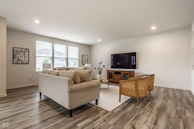 5279 Noble Crossing Parkway W, Noblesville, IN 46062
