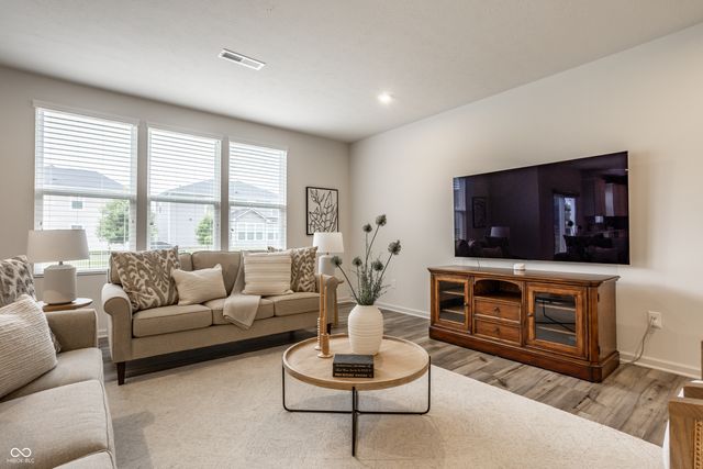 5279 Noble Crossing Parkway W, Noblesville, IN 46062