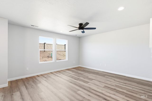 2367 W Red Jasper Dr, Kuna, ID 83634