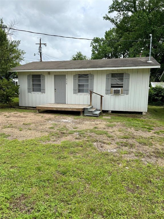 519 Mcguire Ln, Huntsville, TX 77340