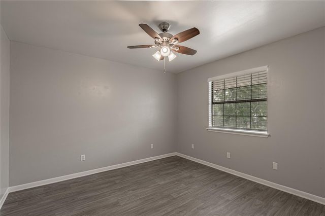 600 Palm Street 8, Huntsville, TX 77340