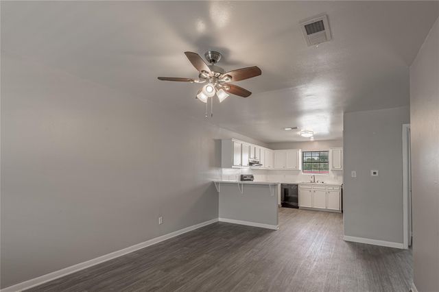 600 Palm Street 8, Huntsville, TX 77340
