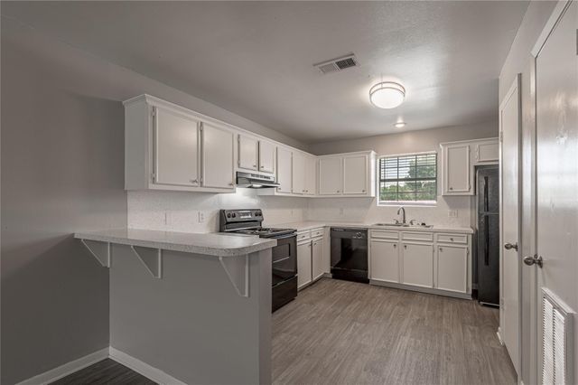 600 Palm Street 8, Huntsville, TX 77340