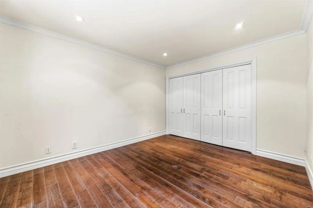 1060 Chantilly Road, Los Angeles, CA 90077