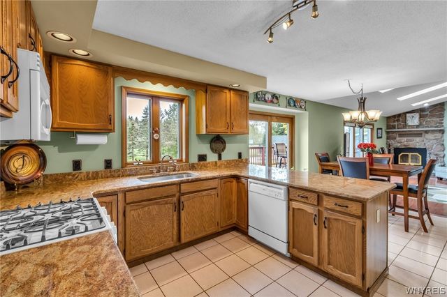4102 Tasseff Terrace, Hamburg, NY 14075
