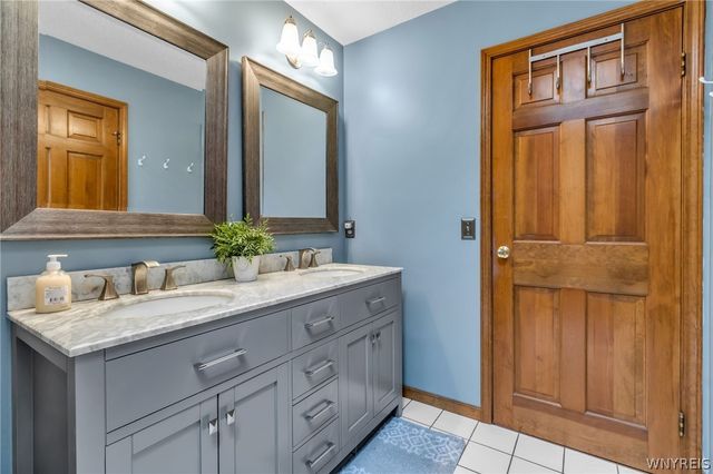 4102 Tasseff Terrace, Hamburg, NY 14075