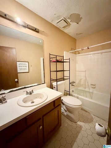 1641 BRAKEWOOD DRIVE, Birmingham, AL 35215