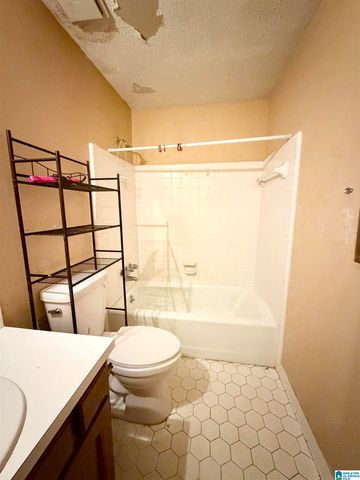1641 BRAKEWOOD DRIVE, Birmingham, AL 35215