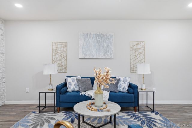 912 E Teresa Avenue, Sapulpa, OK 74066