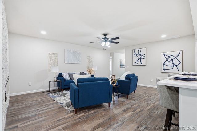 912 E Teresa Avenue, Sapulpa, OK 74066