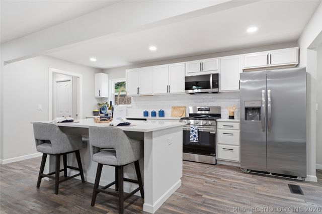 912 E Teresa Avenue, Sapulpa, OK 74066