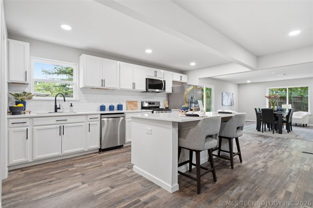 912 E Teresa Avenue, Sapulpa, OK 74066